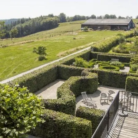 8 Bedroom Fully Equiped House Close To Bouillon