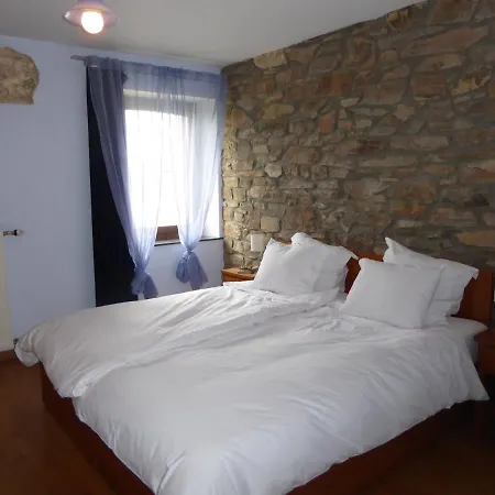 8 Bedroom Fully Equiped House Close To Semesterbostad Bouillon