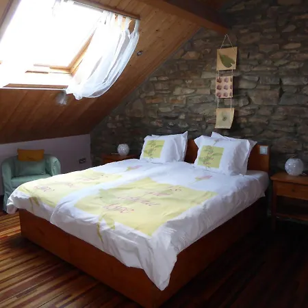 8 Bedroom Fully Equiped House Close To * Bouillon