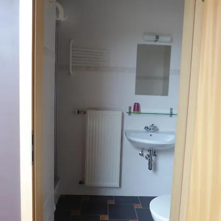 Semesterbostad 8 Bedroom Fully Equiped House Close To