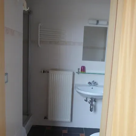 8 Bedroom Fully Equiped House Close To Semesterbostad *