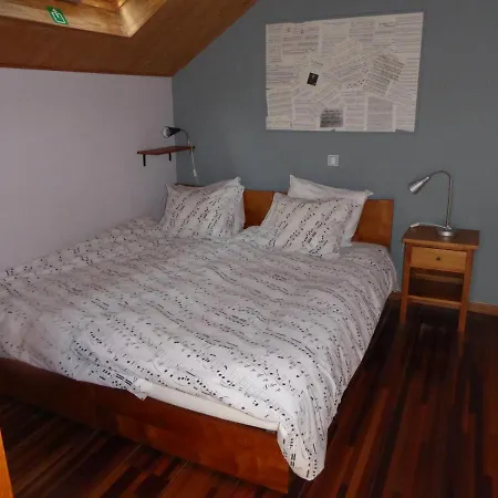 8 Bedroom Fully Equiped House Close To Bouillon
