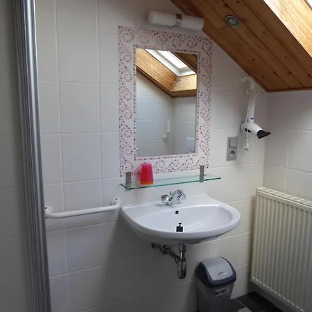 8 Bedroom Fully Equiped House Close To Semesterbostad