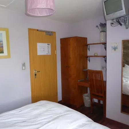 8 Bedroom Fully Equiped House Close To Semesterbostad *