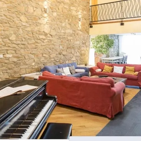 8 Bedroom Fully Equiped House Close To Semesterbostad *